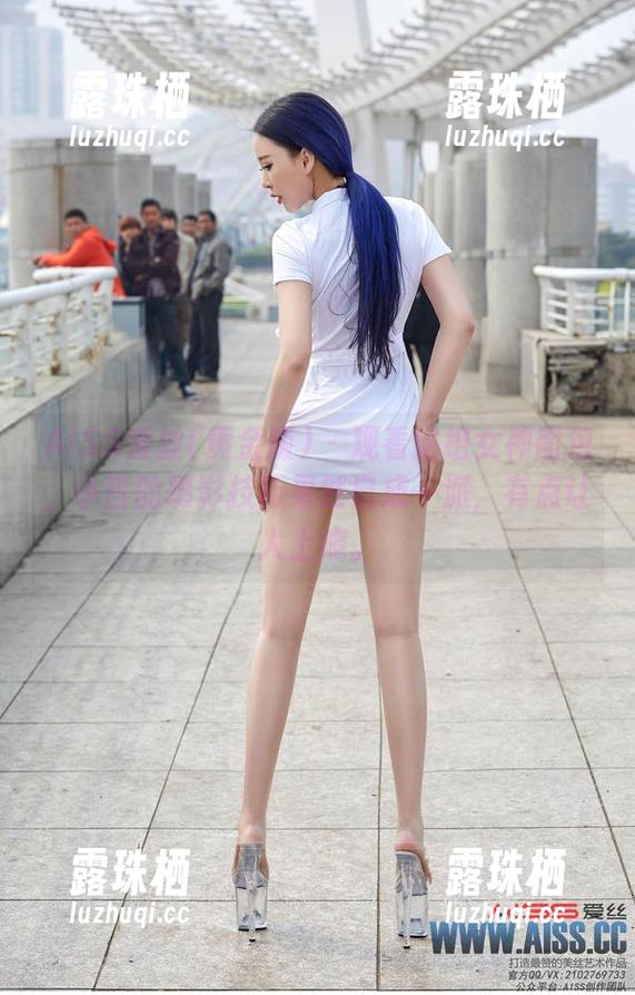 AISS爱丝(黄金版) - 观看这组女神图包，小哲的摄影技巧果然自成一派，有点让人上瘾。