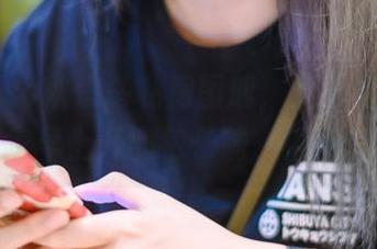 Akisoso秋楚楚私房图册,免费试试看!就像那家早上开的包子铺,满满的意外。