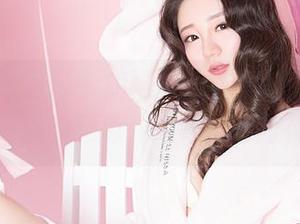 GIRLT果团网 – 旗袍下的王语纯，美图多了一份豆沙的颜色，纸鸢飘飞尚有余味。