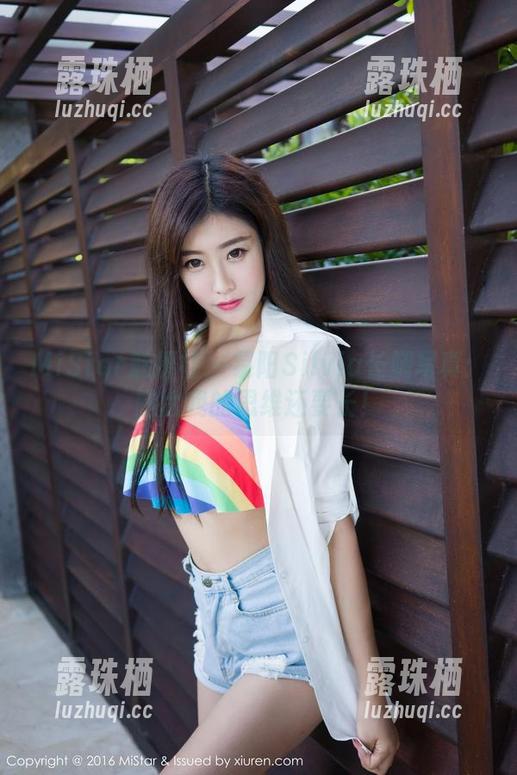 MiStar魅妍社-易阳Silvia MiStar魅妍社 - 易阳Silvia长腿写真:腿比我的思维还要长!