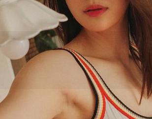 福利时间到！Min.E(민이)的粉色图片，直击你的“色彩神经”！