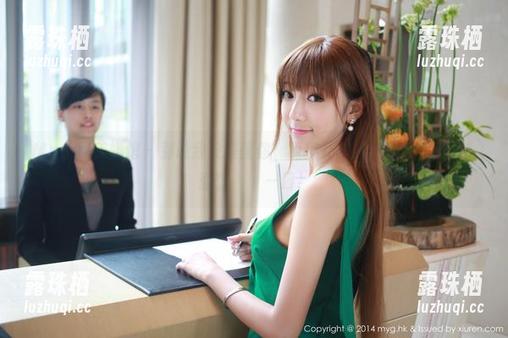 MyGirl美媛馆-唐琪儿il MyGirl美媛馆 - 别说我没提醒你,唐琪儿il的圣诞图片见了人都想มี่一口!