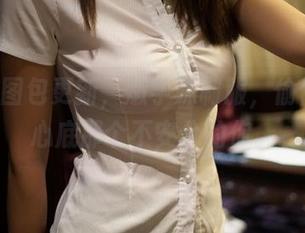 ROSI图包更新,嫩学妹制服,偷偷戳中心底那个不安分的你。
