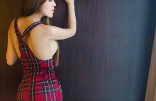 TuiGirl推女郎 – 烫人的全套浴缸图，胡允儿给你不一样的洗澡体验