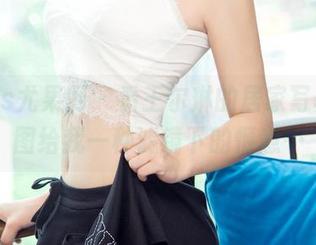 UGirls尤果网 – 看王尔琳的居家写真,原图给我一种滤镜下的惬意…