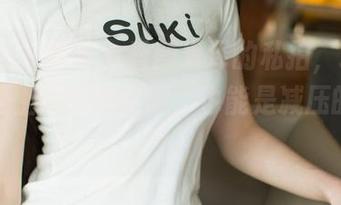 UGirls尤果网 – 看颜爱泽的私拍,职业装不只是上班的代名词,也能是减压的良方!