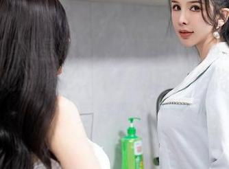 XINGYAN星颜社 – 王俪丁呀的最新原图，看着她的裸足，不禁想问，走路会不会更舒服？