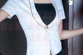 Xiuren秀人网 – 走入Cherry樱桃酱的蕾丝美图合集，感觉像在梦游，拉着我不让我走。