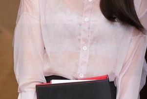 Xiuren秀人网 – 少女好像在Manuela玛鲁娜眼里有些不一样，让我们分享分享？