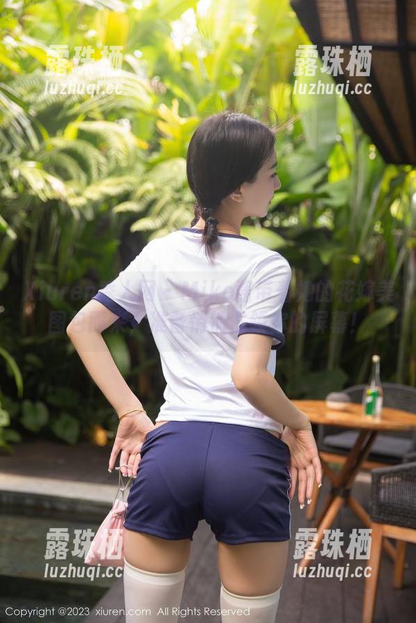 Xiuren秀人网 - Miko酱带着她的花嫁美图包而来，准备悄悄占领你的屏幕！