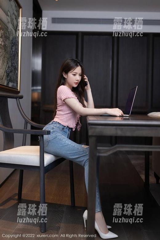 Xiuren秀人网-Zoe柚柚 Xiuren秀人网 - Zoe柚柚让我想到了那种少女时代的图包,下载它,回忆慢慢来?