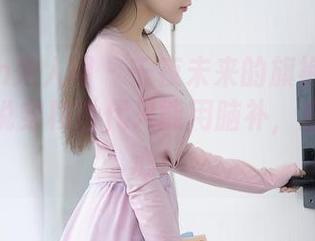 Xiuren秀人网 – 千夜未来的旗袍全套大片，谁说穿梭古代只能用脑补，直击你的心！