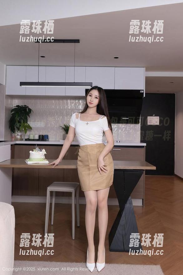 Xiuren秀人网 - 这组图包是可可COCO温柔的代名词——观看就像吃了蜜糖一样，太甜了吧！