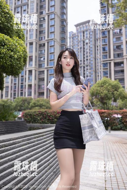Xiuren秀人网-田小燕Vicky Xiuren秀人网 - 不同寻常!田小燕Vicky的女仆美图分享,标准反转剧