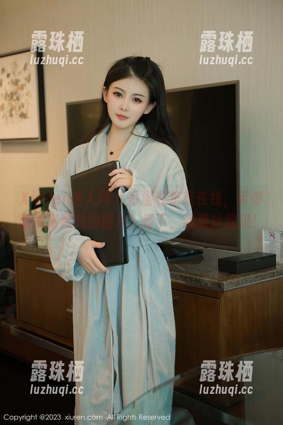 Xiuren秀人网-香澄在东京 Xiuren秀人网 - 香澄在东京在线,带你邂逅高跟鞋的图片,等下,我要捡偏见!