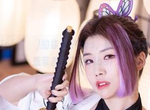 看到Yebin(전예빈)的祢豆子cos，图片真有种“你想不想带我走”的vibe！