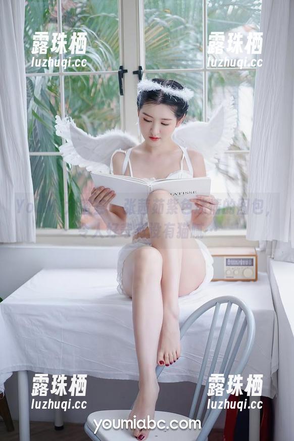 YouMi尤蜜荟 - 张茜茹紫色迷情的图包，令人好奇有没有猫腻…