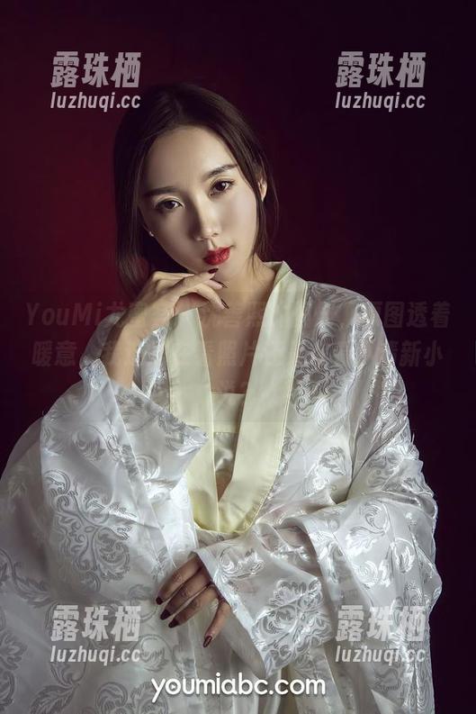 YouMi尤蜜荟-沈善熙 YouMi尤蜜荟 - 沈善熙的图册,原图透着暖意,我这是在看照片还是在看小清新小说?