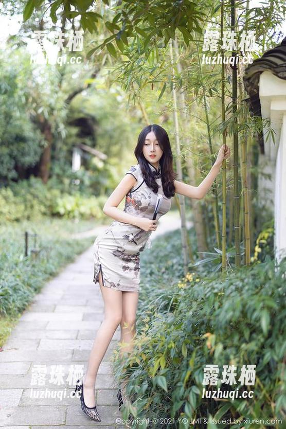YouMi尤蜜荟-谭小灵 YouMi尤蜜荟 - 谭小灵的女友?我还以为是我的梦中情人!