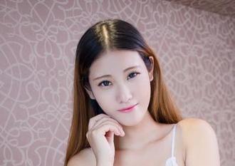 YouWu尤物馆 – Seven小七海边的随性浪漫，怎么能不免费下载呢？