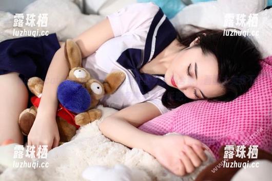 partycat轰趴猫-Ellie艾栗栗 partycat轰趴猫 - Ellie艾栗栗的兔女郎合集,画面太美我不敢直视,大家快来做壁纸吧!