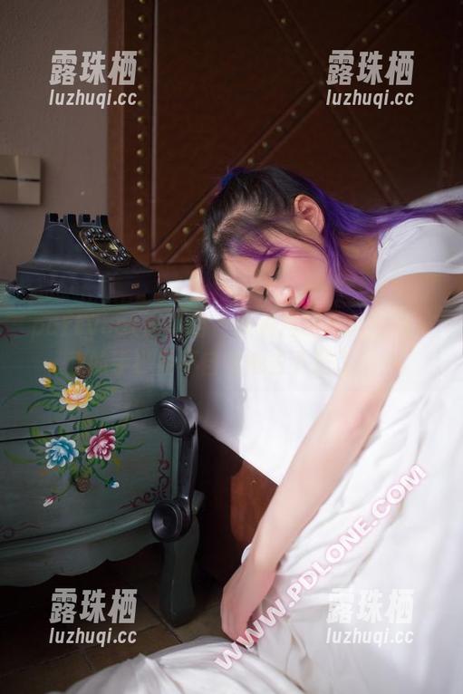 partycat轰趴猫-陈雅漫 partycat轰趴猫 - 陈雅漫的丝袜图片,我的手已经不自觉地去下载了……