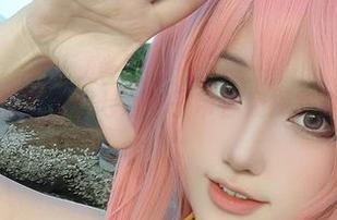 办公墙壁纸,七七娜娜子带你窥探怨仇的写真