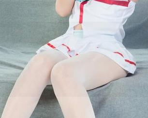 丽柜 – 一翻开高清图册,看到安娜的天使模样,莫名让我有种想请她喝咖啡的冲动!