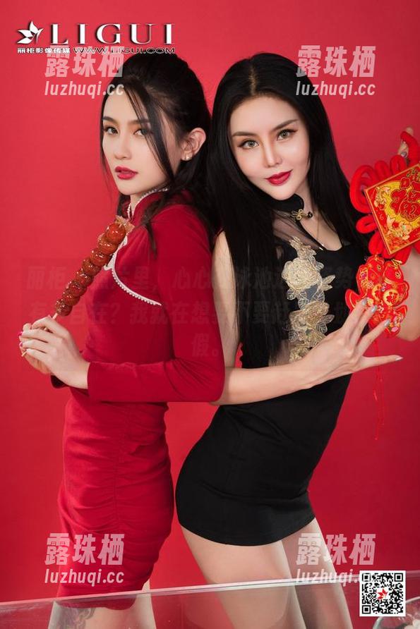 丽柜-心心 丽柜 - 照片里,心心在泳池边的姿势,该有多自在?我就在想要不要赶紧计划个度假。