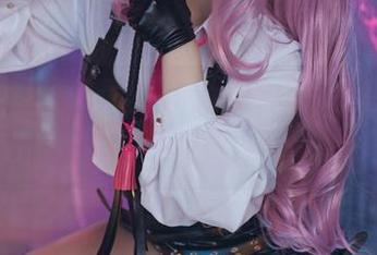 伊喵君_Nya图库里的女神们,原来都是‘求生’的高手啊!