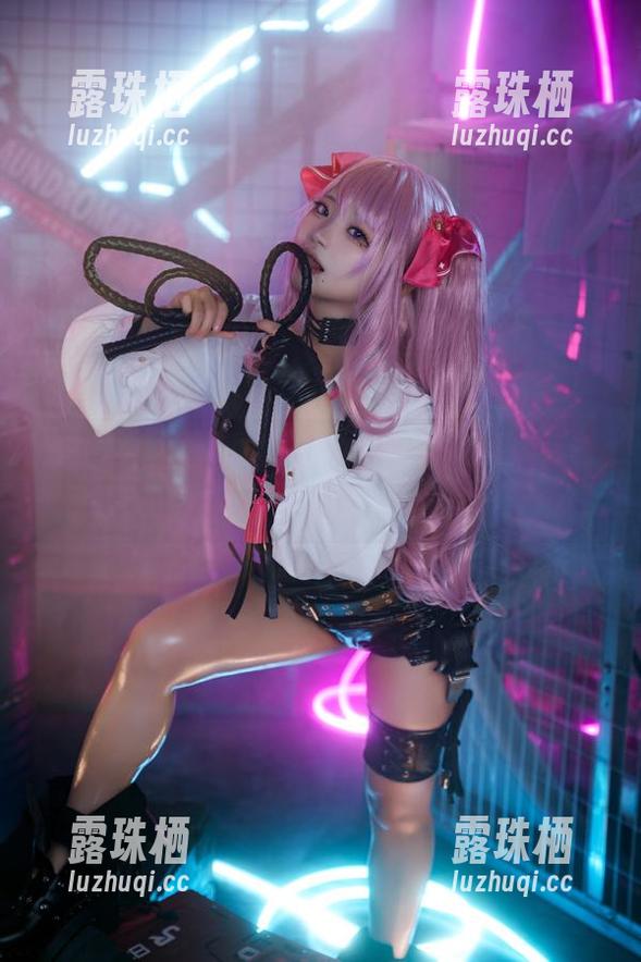 伊喵君_Nya 伊喵君_Nya图库里的女神们,原来都是‘求生’的高手啊!