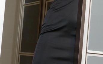 克拉女神 – 妮子又来搞事情了,白丝图集精选?我一边想批评一边又想再看…