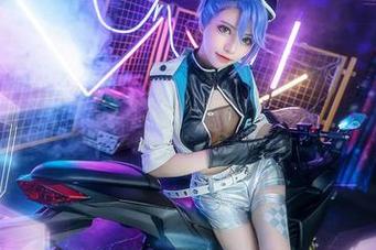 免费体验六二二同学的厨娘写真,看到她的风姿就想着自己家也该搬个拍照专用的锅了…