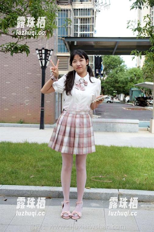 初夏女神-点点 初夏女神 - 点点的异国校服合集,保证让你的审美大开眼界,记得下载哦!