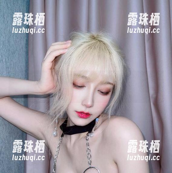 啾小妍Deer的甜心合集：柔软可爱，眼睛都要怀孕了！