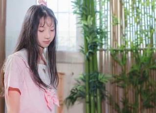 喵糖映画 – 半半子又来了！这次是最新的制服，分享给你，希望不嫌弃。