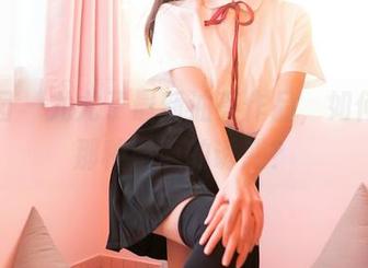 嗲囡囡 – 尤尤子最新油亮作品,如何演绎那种隐隐的诱惑?