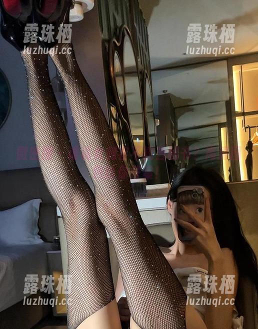 女刺客 微密圈 - 谁说女刺客不能当秘书?高清图包给你答案!