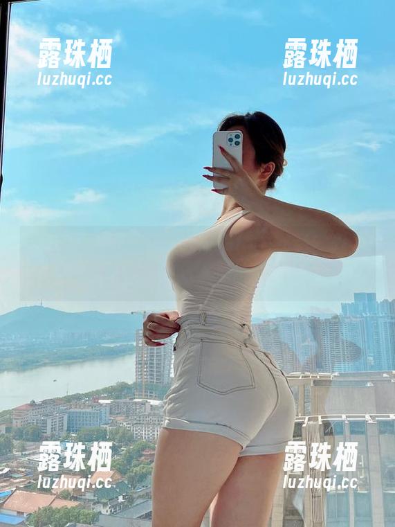 微密圈 - 作品里的每双棉袜，都是安妮yoo的心血
