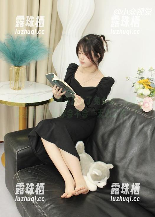 小众视觉-小薯条 小众视觉 - 小薯条拼上了兔女郎,来看看这组图片下载你会不会“无心工作”!