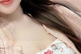 微密圈 – 黑白模式下的小萌子,定制内容看得我眼花缭乱,哪里是焦点啊?
