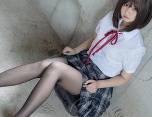 少女秩序 – 灰丝下的小葵，图库高清中，留下点模糊的余味。