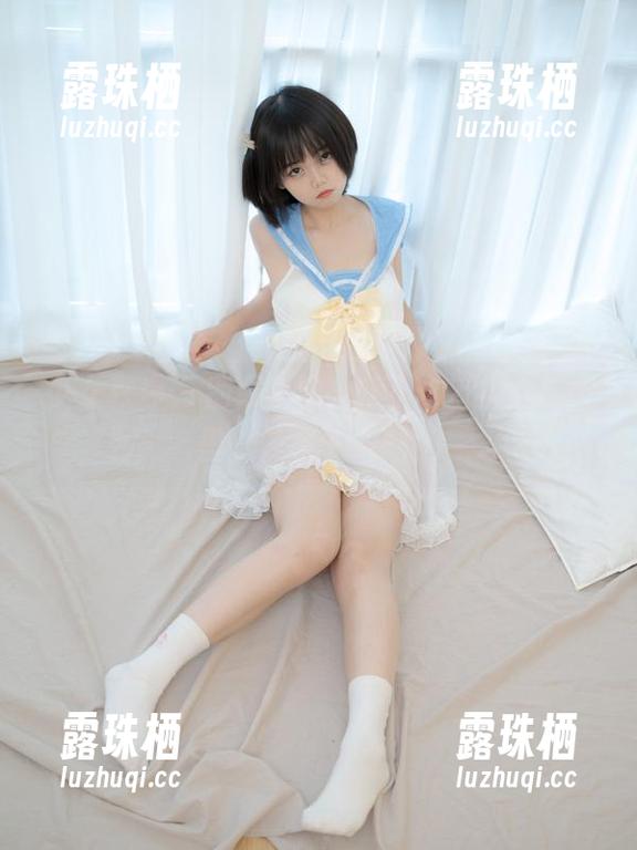 少女秩序-晞可 少女秩序 - 别再犹豫,晞可泳装全集在这里,快来下载吧!