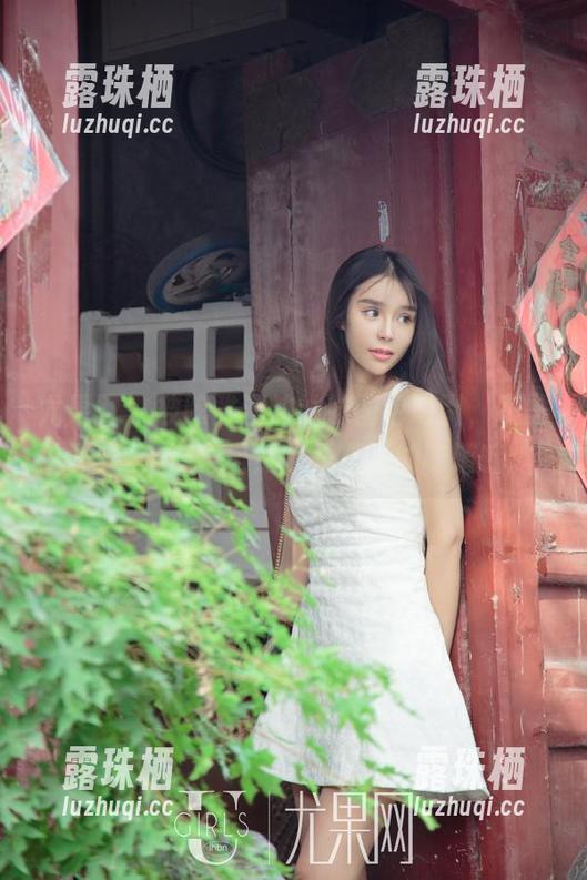 尤果网 - 被陈雅漫的妹妹图包吸引，不需要圣光，这种自然才是真正的味道嘛。