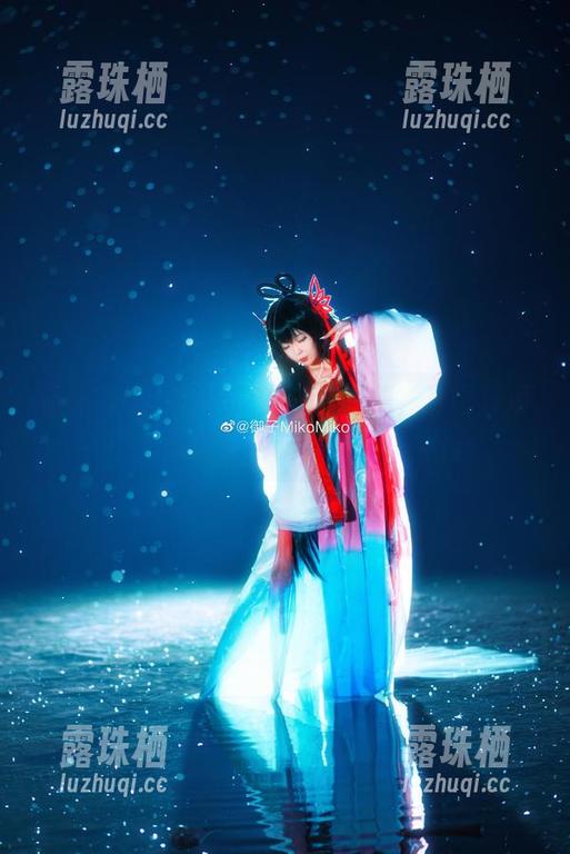御子Yumiko 御子Yumiko大侠的白裙合集,美图等着拿去做电脑壁纸吧!