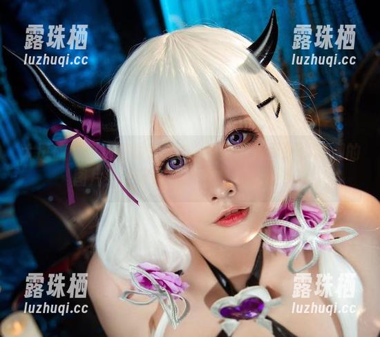 念念_D 大凤旗袍何止好看?念念_D给你免费提供高潮的图片!(好吧,这是我的脑补…)