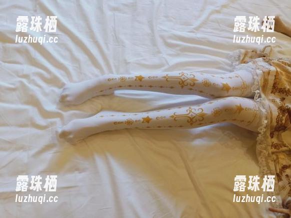想要个公主抱 死库水写真,想要个公主抱你这图包里的每一张都炫耀着青春气息。