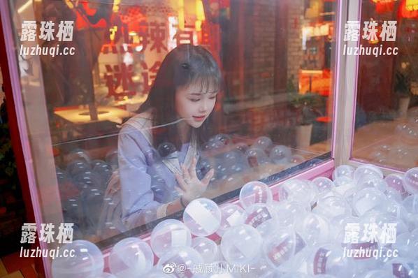 戚顾儿 戚顾儿的全套作品:在貂蝉和公孙离之间,你站哪边来着?
