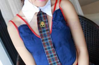 推女神 – 潇同学，美脚随时在线，高清图片在召唤你！