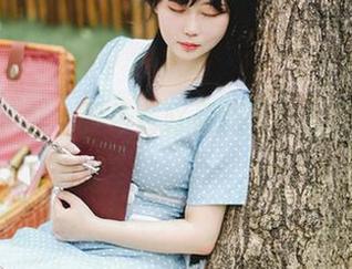 校服新花样,是依酱吖更新了一波迷人姿态。